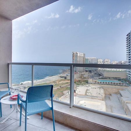 Modern Seaview Apartment In A Prime Location Sliema Bagian luar foto